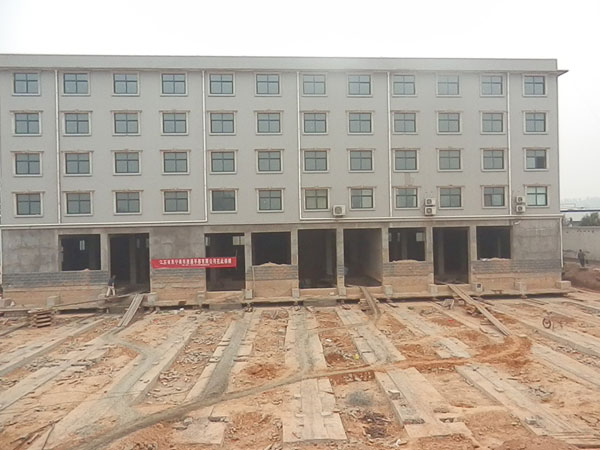 建筑房屋倾斜纠偏平移